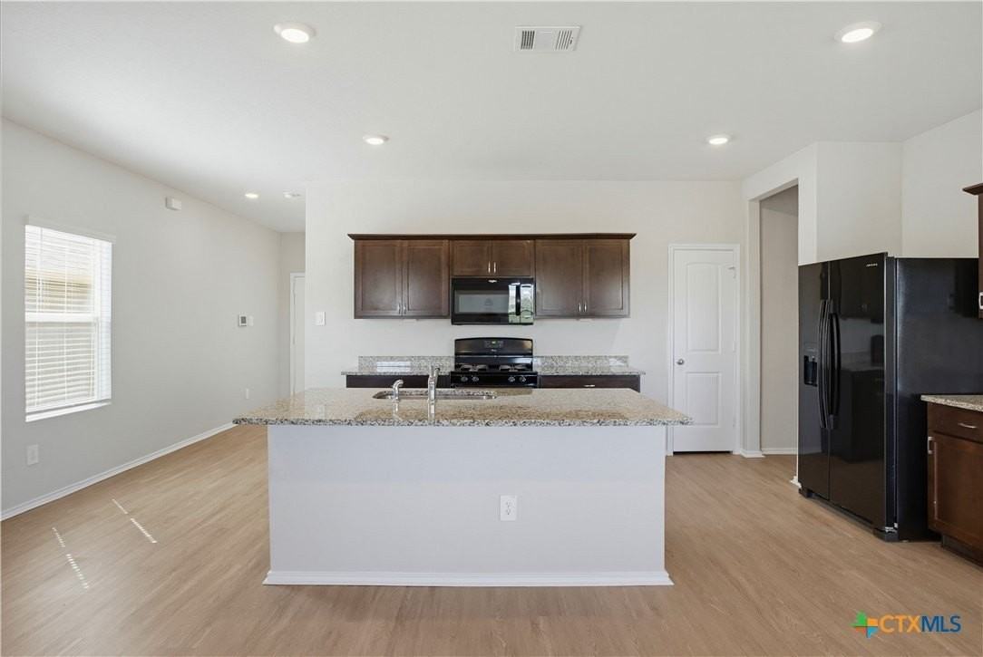221 Calgary Ln - Photo 6 of 29