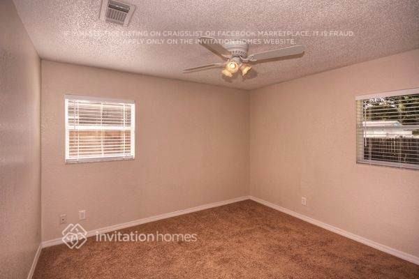 707 Clayton St - Photo 7 of 15