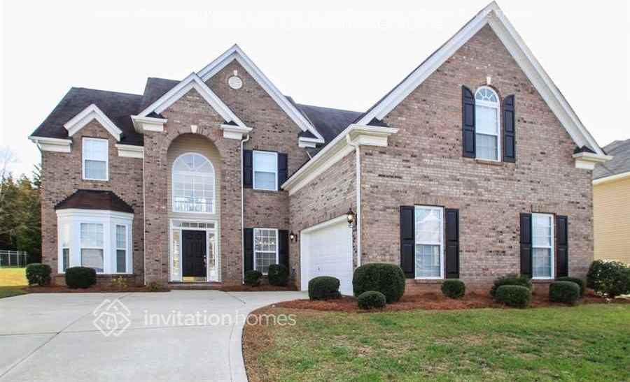 1117 Cooper Ln - Photo 2 of 21