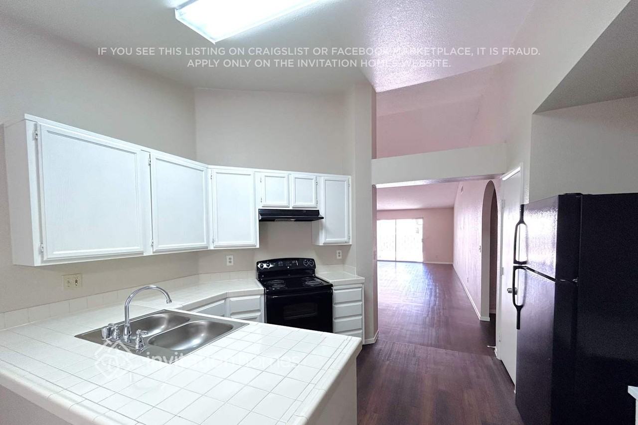 2728 Little Aston Cir - Photo 3 of 11