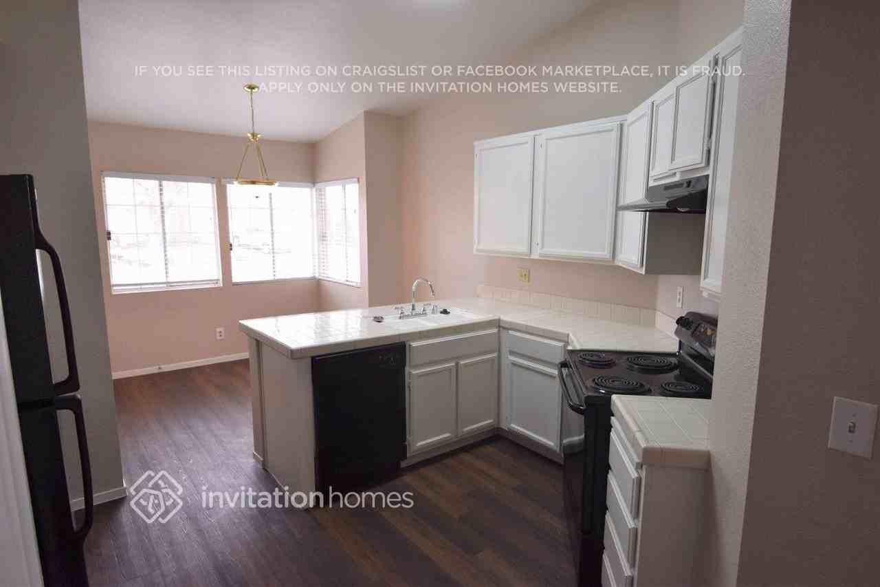 2728 Little Aston Cir - Photo 4 of 11