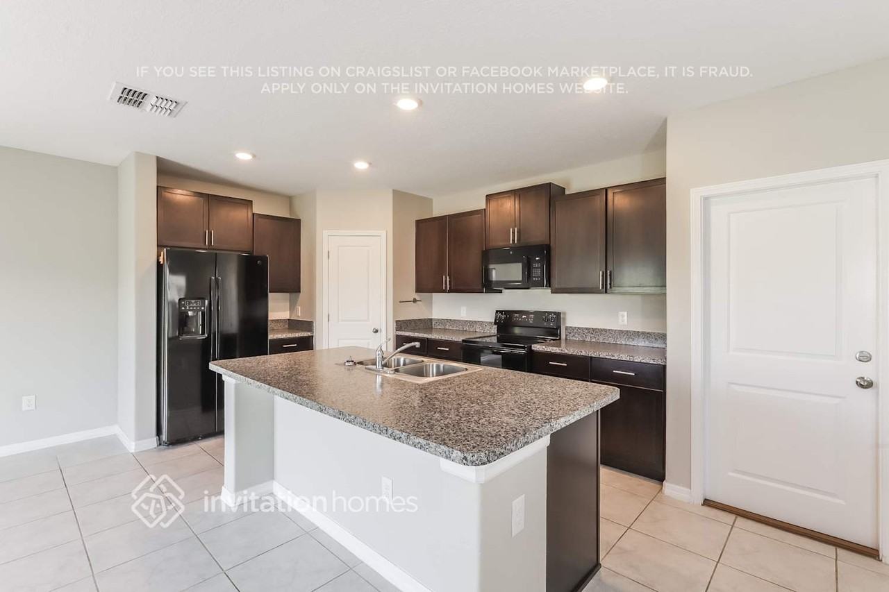 7251 King Creek Dr - Photo 7 of 18