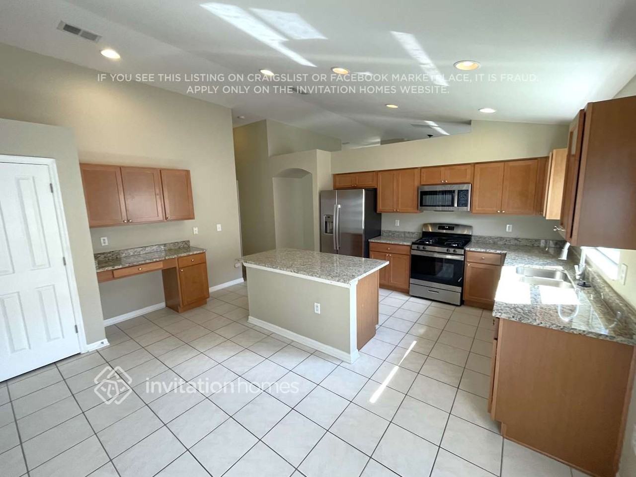 24447 Summer Wind Ct - Photo 7 of 19