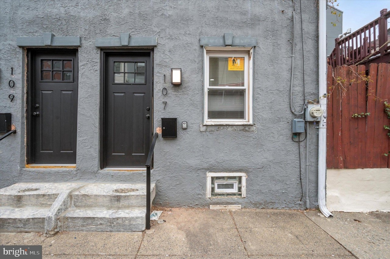 109 W Thompson St - Photo 2 of 15