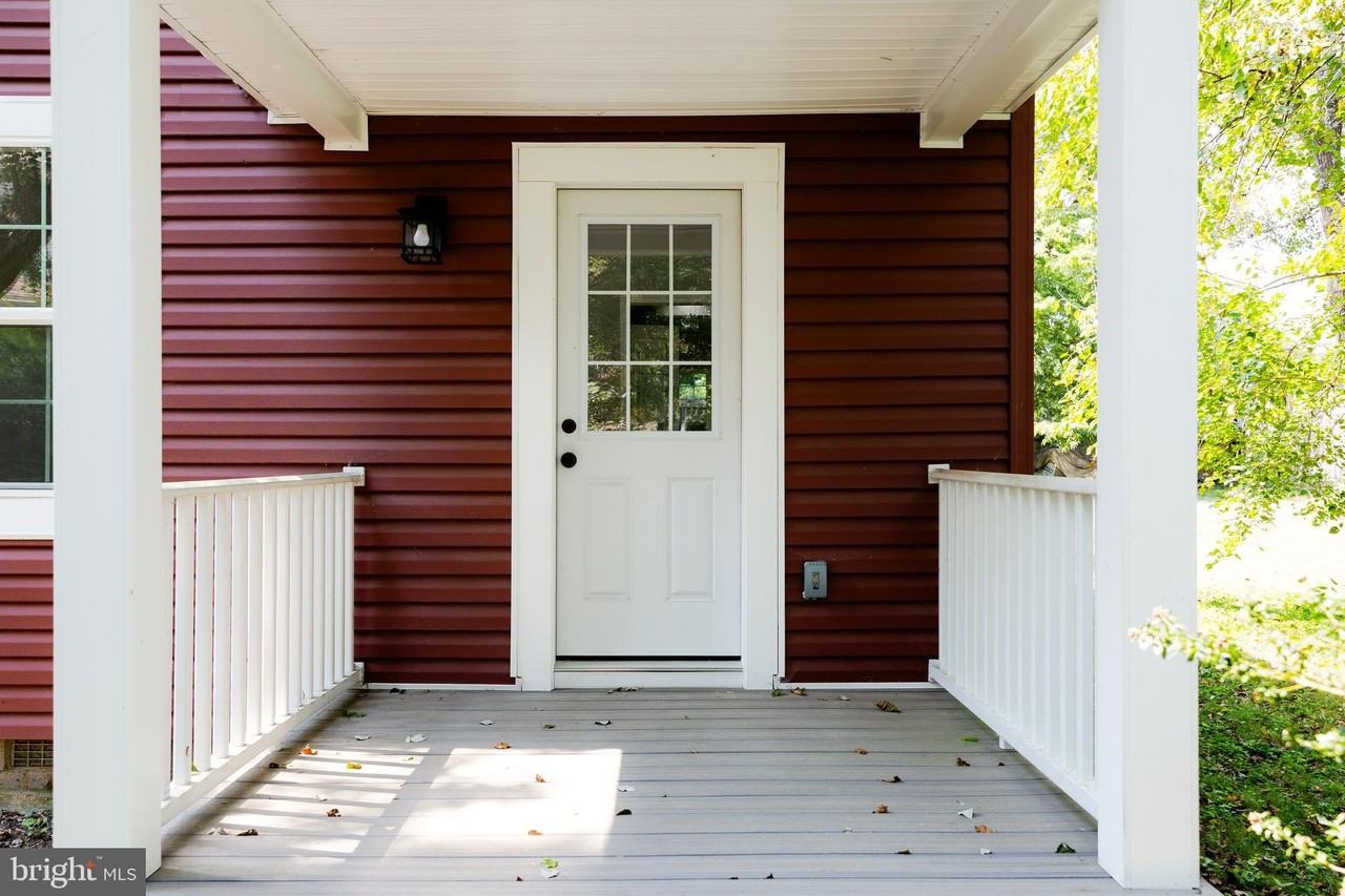 140 S Main St - Photo 5 of 20