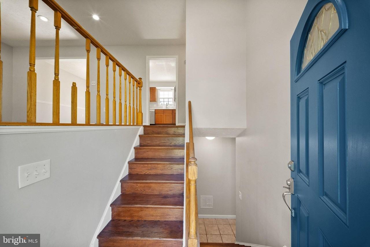 14719 Jarnigan St - Photo 3 of 50