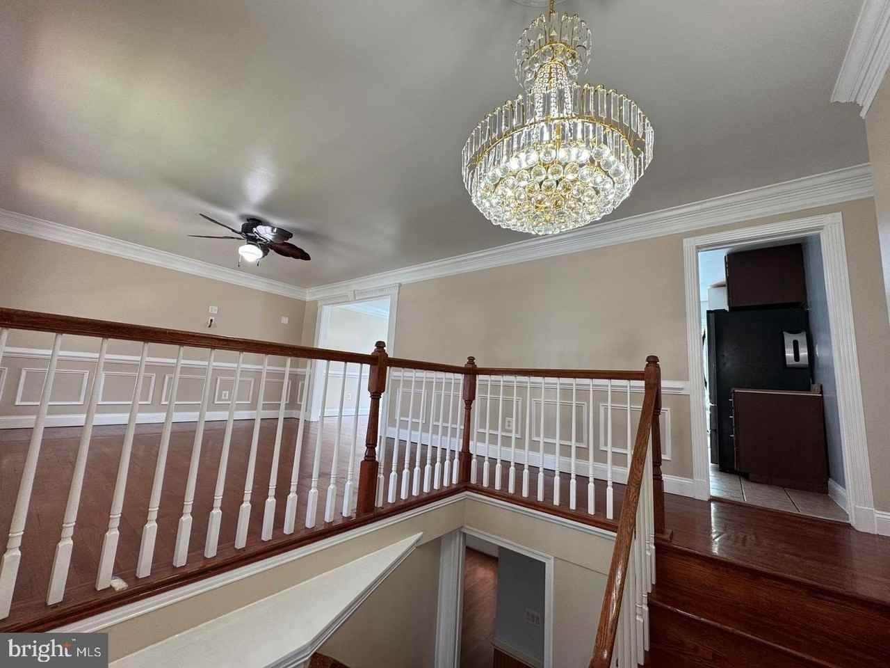 9716 Copeland Dr - Photo 5 of 50