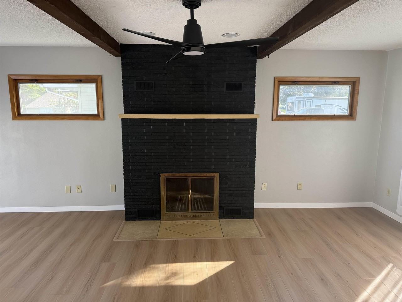 1710 Huntington Rd - Photo 6 of 25