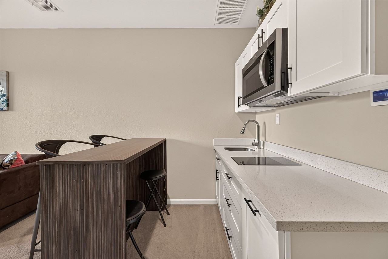 23319 Del Rosso St - Photo 5 of 17