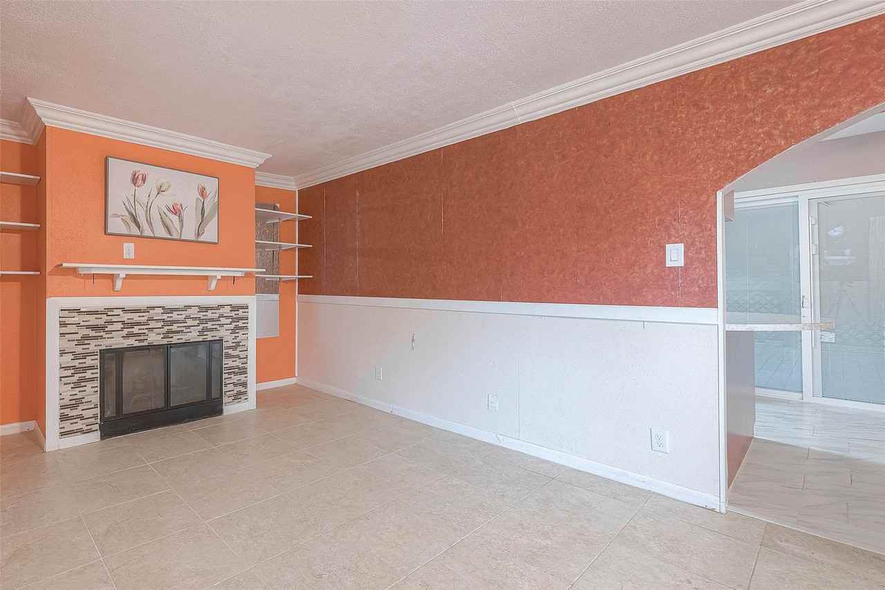 7022 Triola Ln - Photo 4 of 26