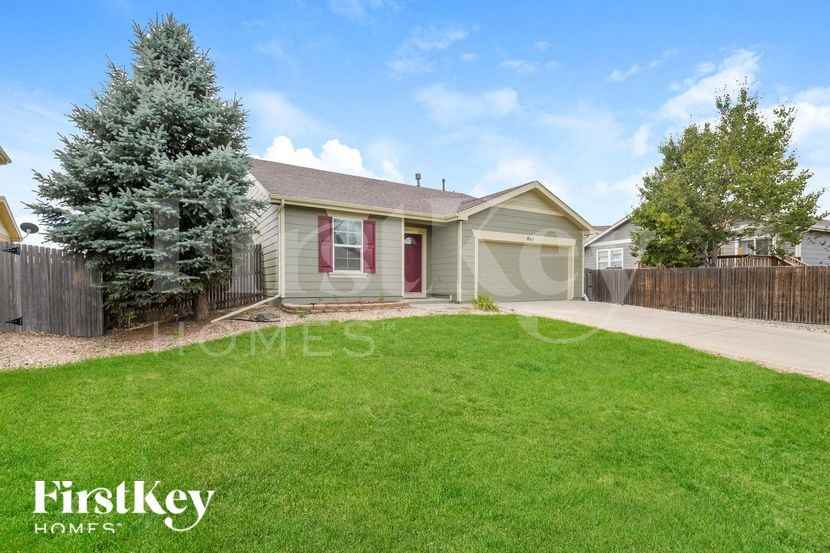 865 Willow Dr - Photo 2 of 15