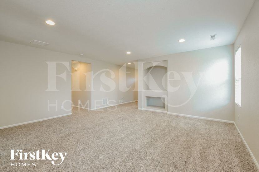 865 Willow Dr - Photo 3 of 15