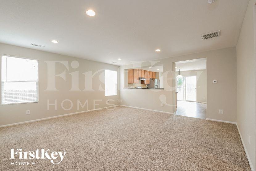 865 Willow Dr - Photo 5 of 15