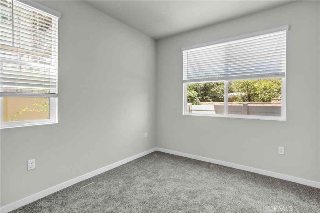 9567 Hannah Way - Photo 4 of 27