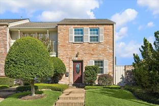 1451 Fountain View Dr - Photo 1 of 1