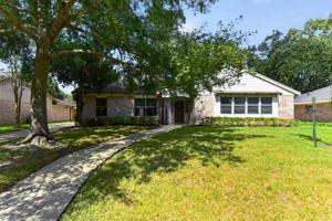 featured image of 4023 Bayou Grove Dr