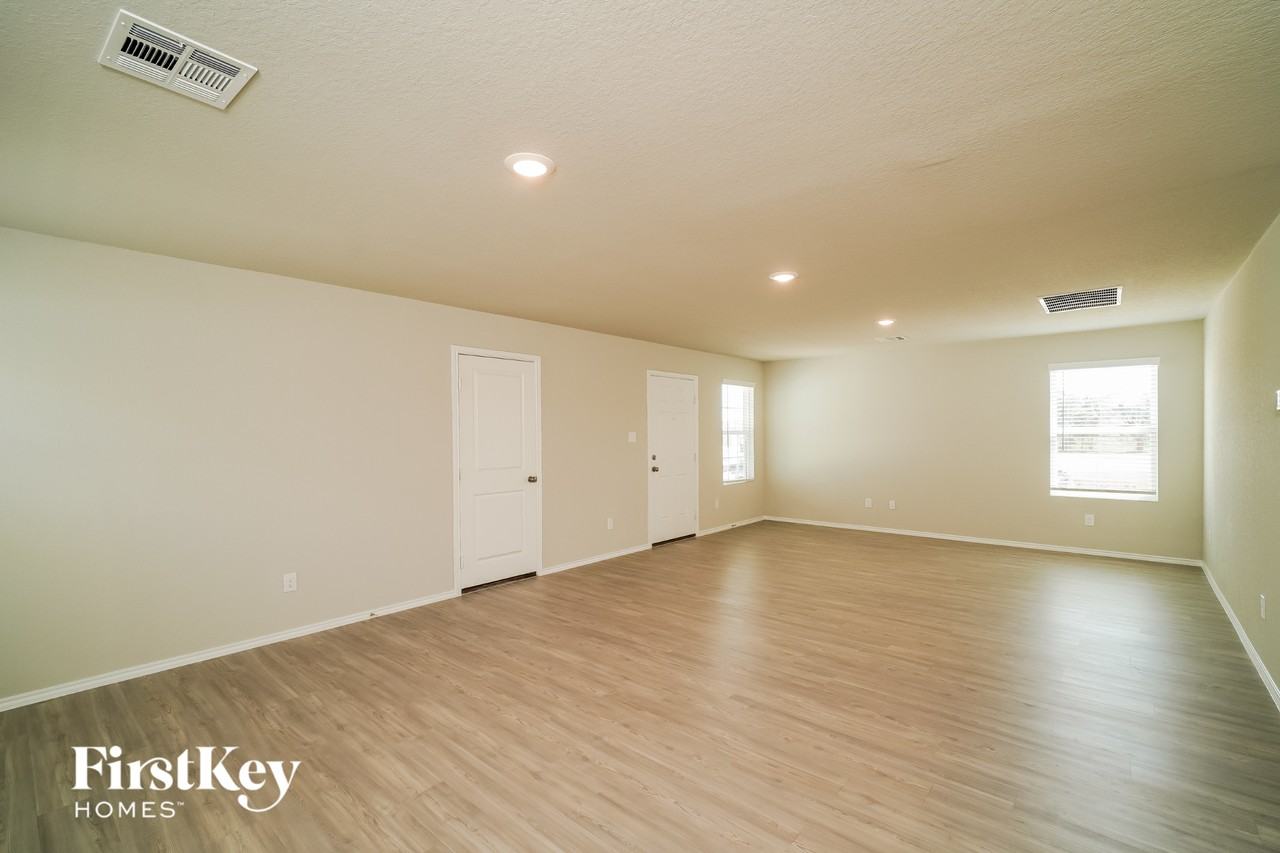 9703 Littleton Grist - Photo 4 of 15