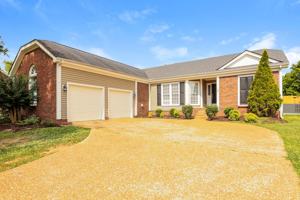 featured image of 106 Devonshire Trl