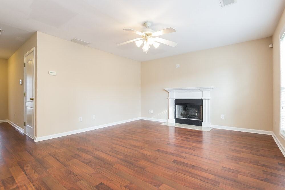 6443 Grand Hickory Dr - Photo 2 of 15