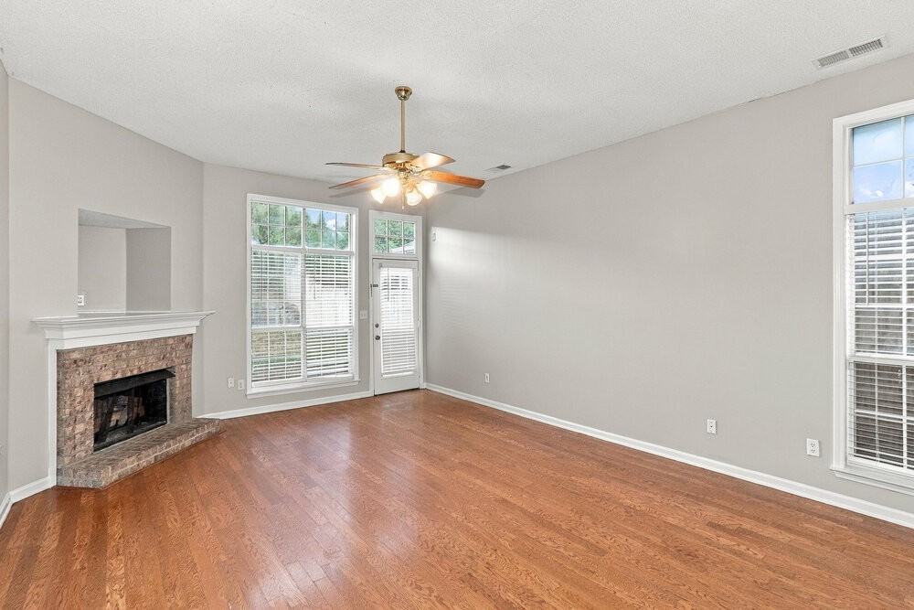 2811 Misty Bay Dr - Photo 5 of 17
