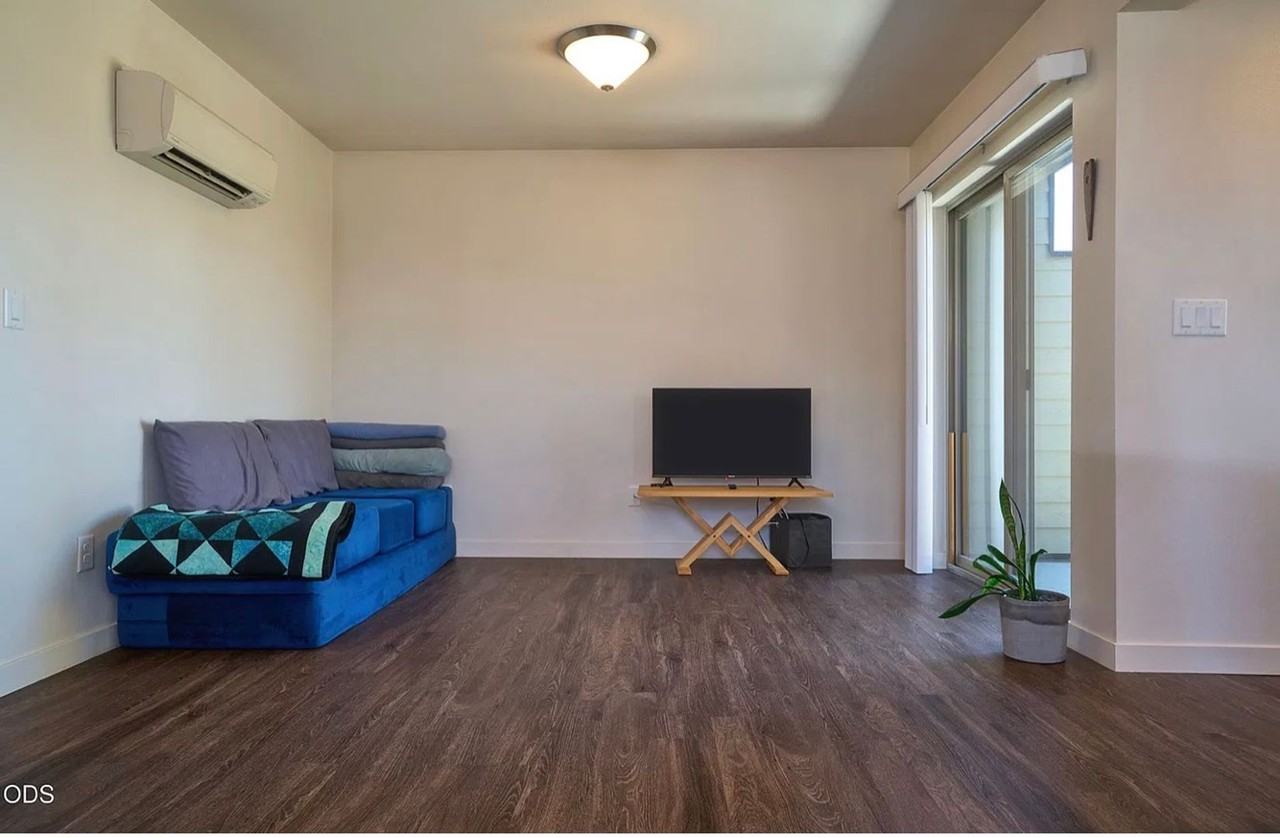 61 S Mountain Ave - Photo 2 of 39