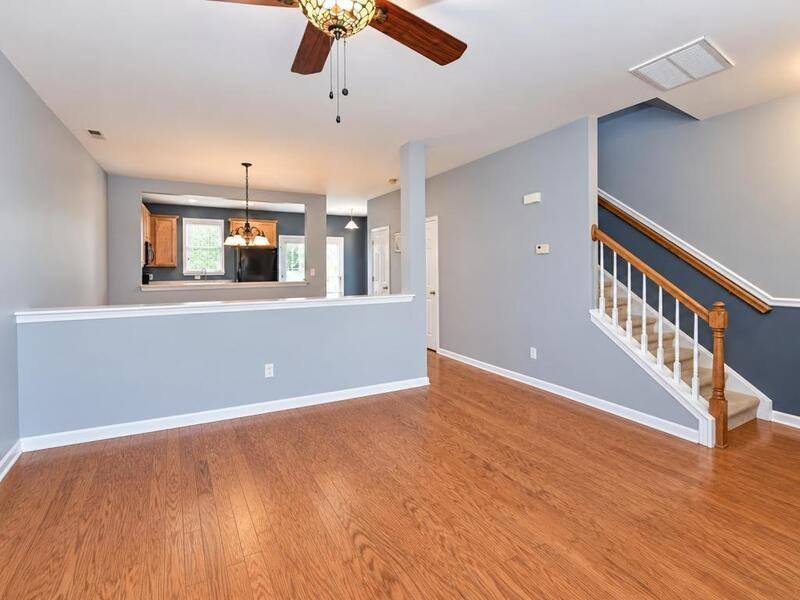 10350 Mcgoogan Ln - Photo 7 of 33