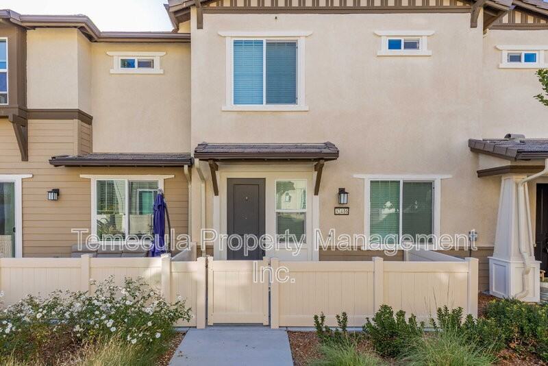 32416 Tannat Dr - Photo 2 of 11