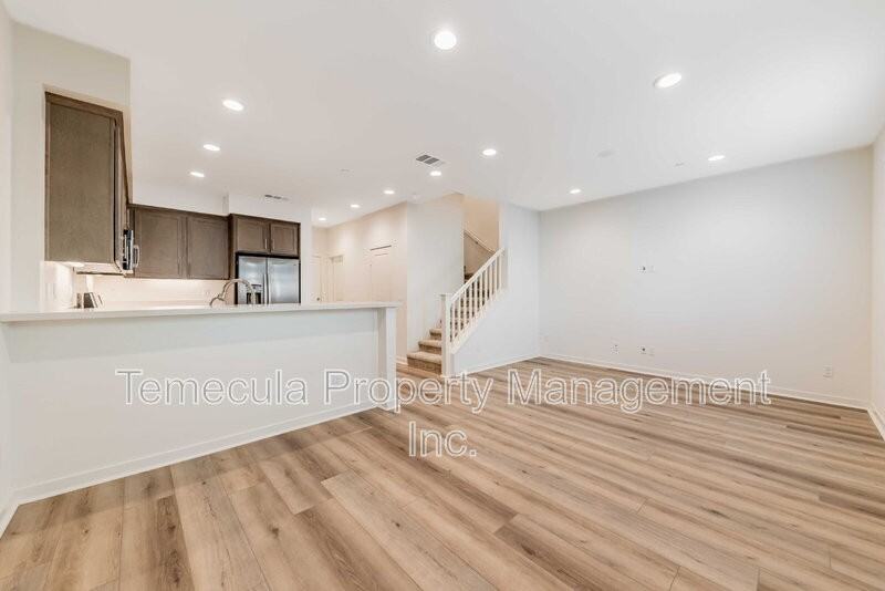 32416 Tannat Dr - Photo 4 of 11