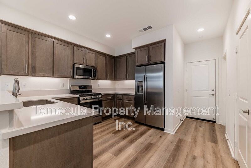 32416 Tannat Dr - Photo 6 of 11