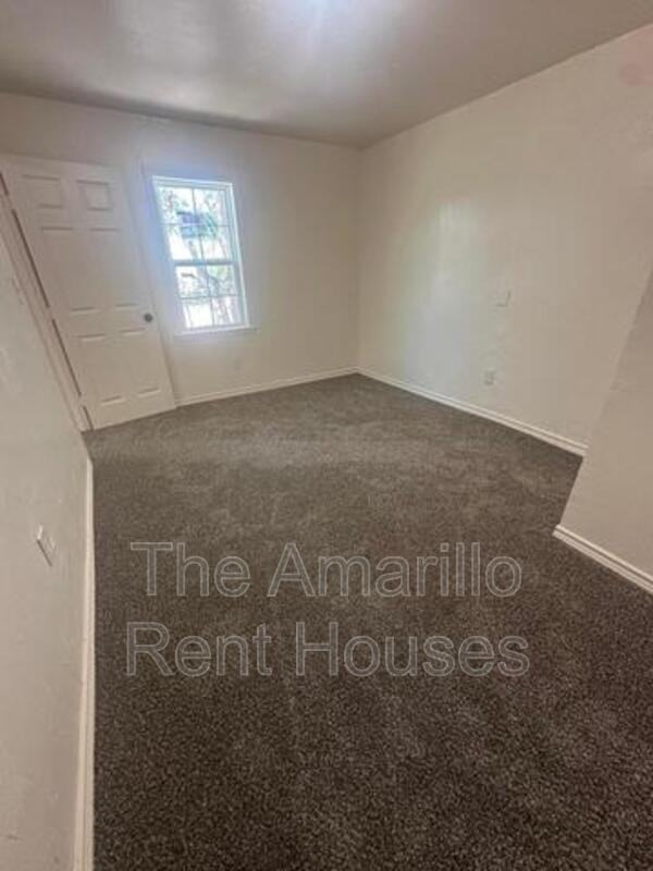 1636 N Nelson St - Photo 3 of 14