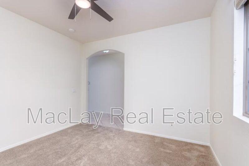 4230 S Mariposa Dr - Photo 6 of 28