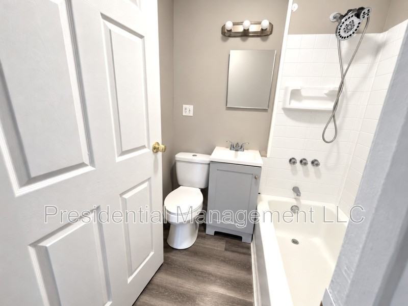 258 Lawrence St #REF2 - Photo 7 of 12