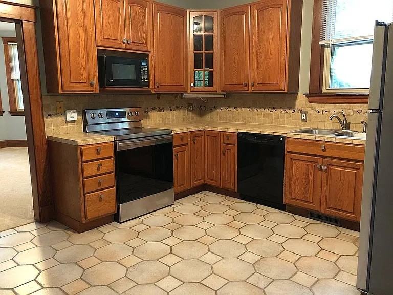 3226 Herbert Ave - Photo 2 of 14