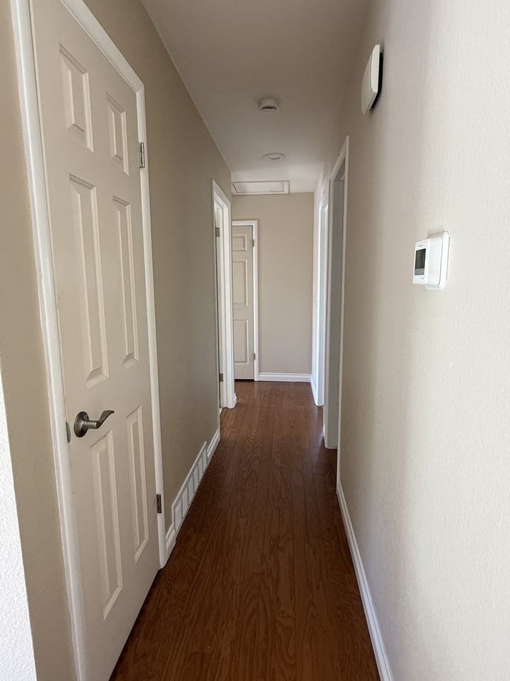 6689 S Delaware St - Photo 4 of 14