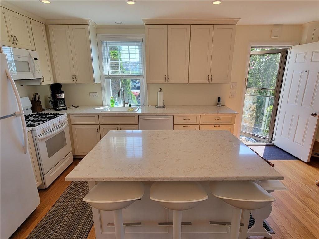 152 Tuckerman Ave ##16 - Photo 6 of 42