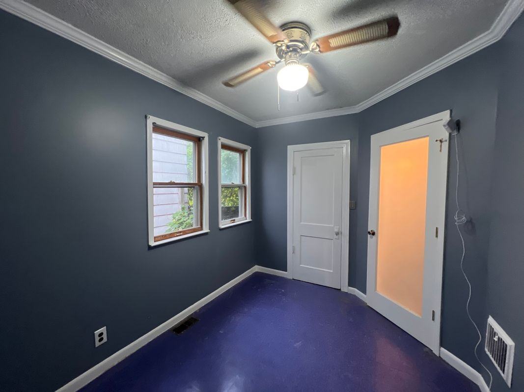 19630 Yacama Rd - Photo 2 of 10