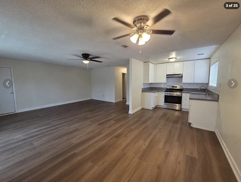 1116 Oxford Dr ##D - Photo 2 of 7