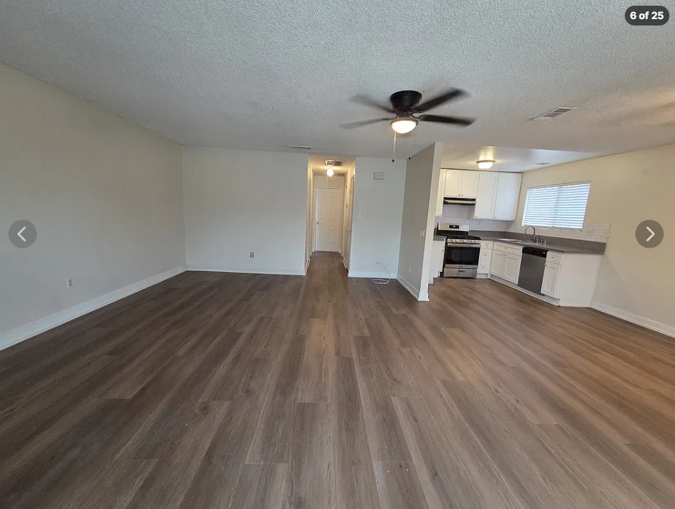 1116 Oxford Dr ##D - Photo 3 of 7