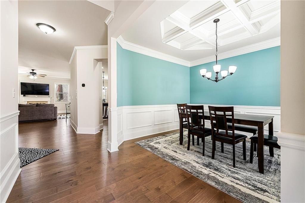 2145 Red Barn Ct - Photo 3 of 30