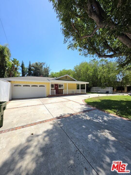 22814 Dolorosa St - Photo 2 of 27