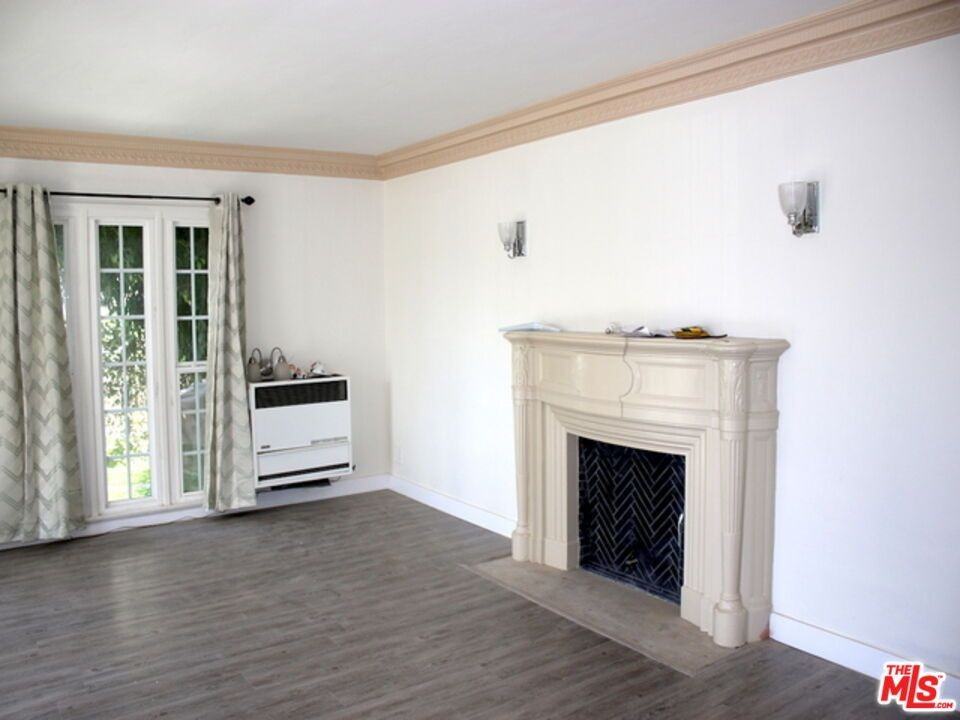 5139 Marathon St - Photo 2 of 15