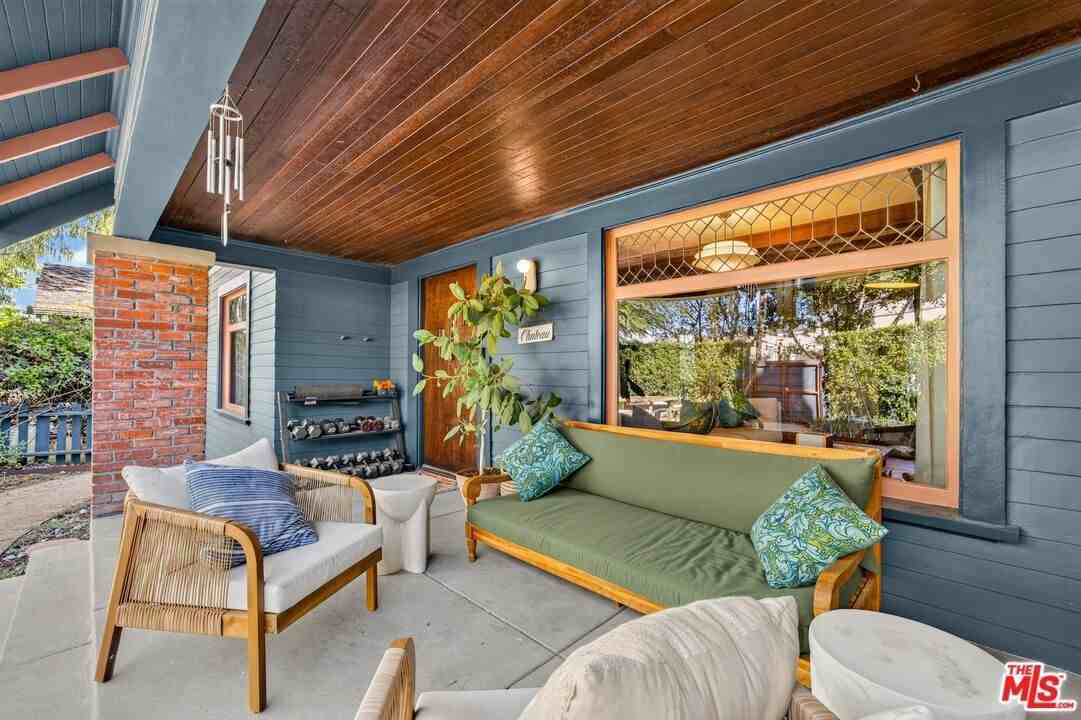 4412 Melbourne Ave - Photo 4 of 38