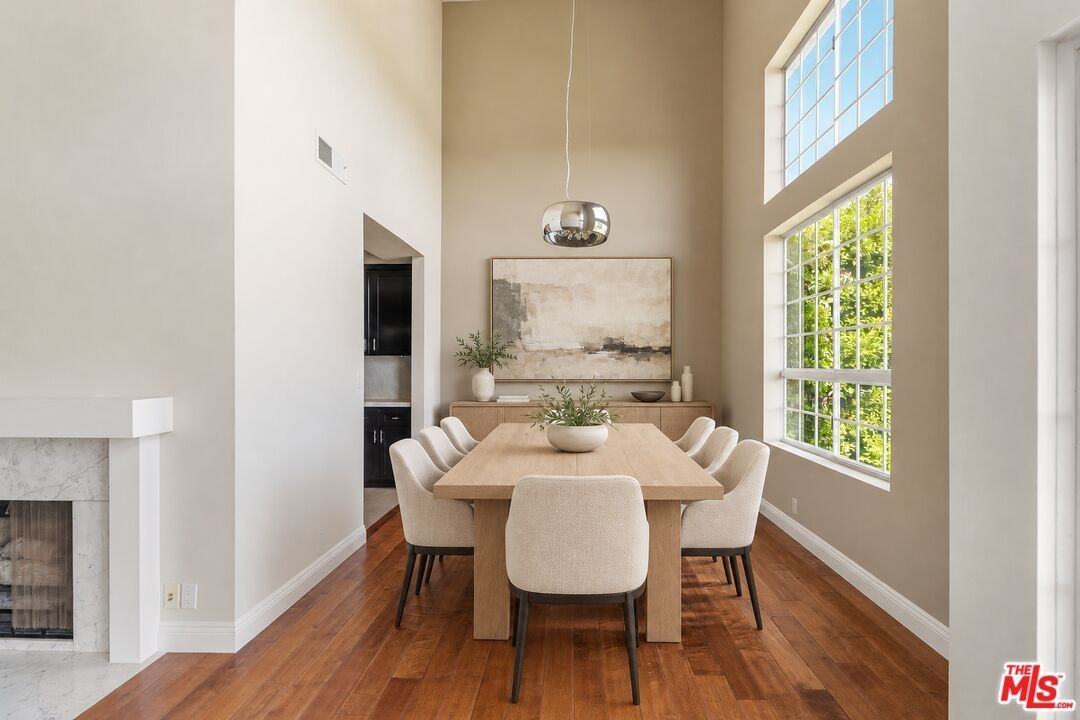 100 N Wetherly Dr ##Phc - Photo 5 of 37