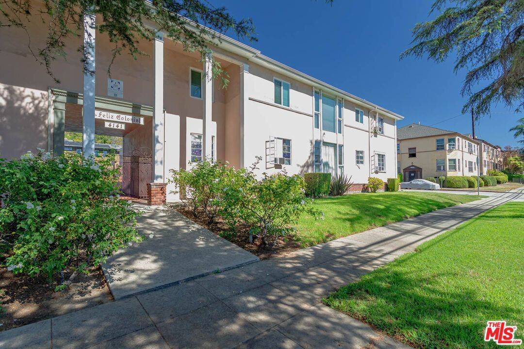 4141 Los Feliz Blvd ##25 - Photo 3 of 21