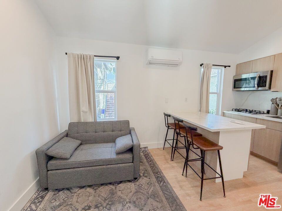6138 Carlos Ave ##1/2 - Photo 6 of 18
