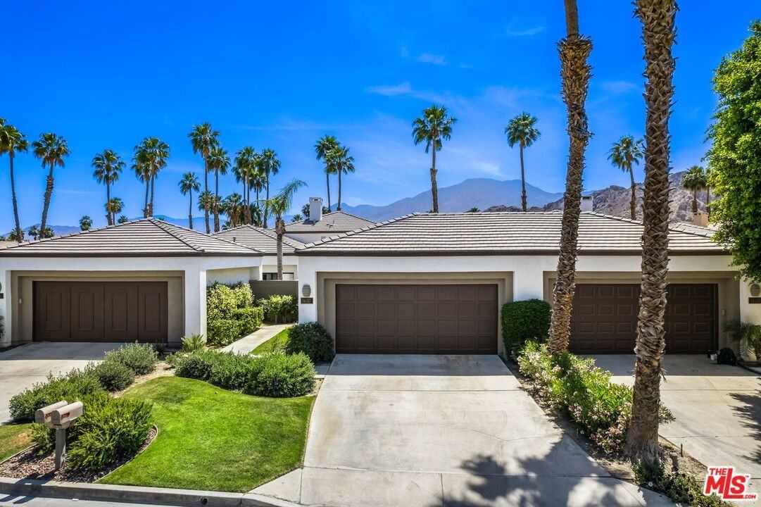 54137 Oakhill - Photo 7 of 39