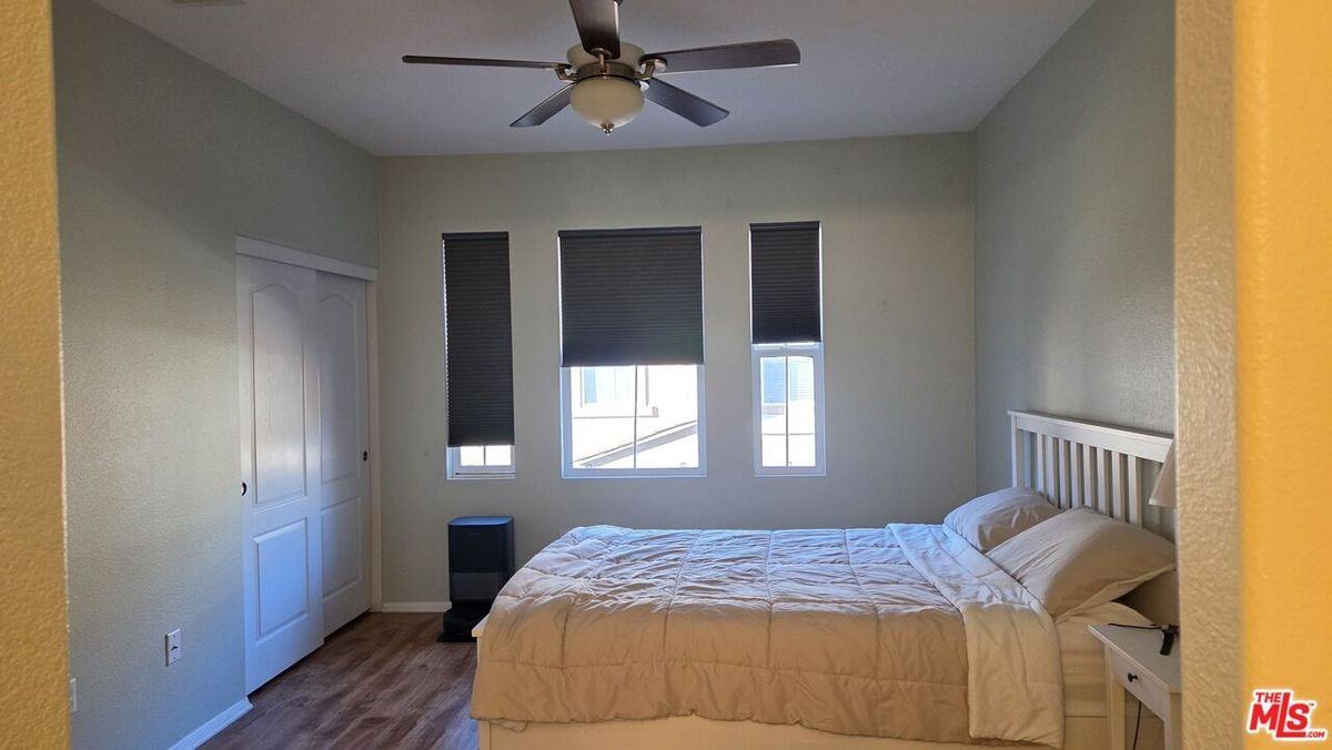 17981 Lost Canyon Rd ##108 - Photo 5 of 11