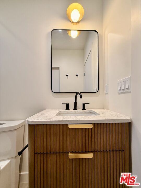 2707 Benedict St ##1/2 - Photo 6 of 27