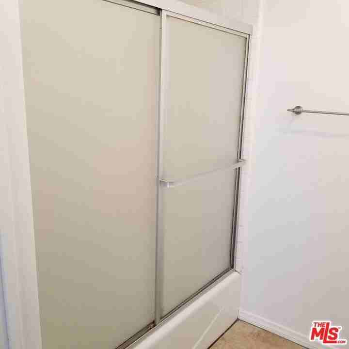 1200 S Shenandoah St ##105 - Photo 6 of 17