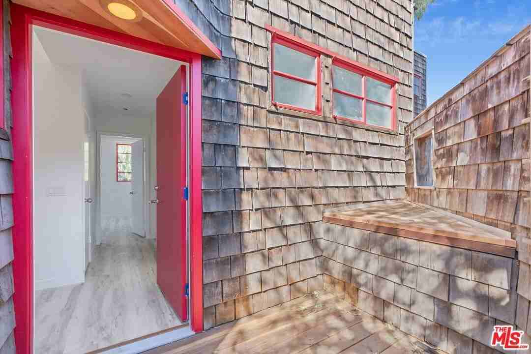 29235 Heathercliff Rd ##11 - Photo 4 of 26